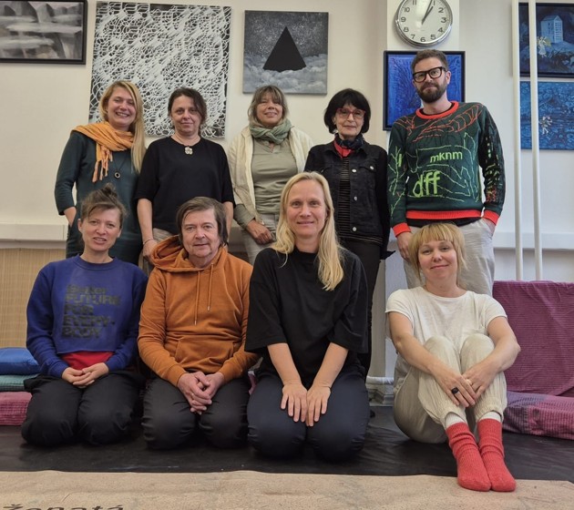 Koresponden�n� rozhovor mezi Denisou a Kamilou jako z�kladn� platforma k t�matu projektu Aktivn� imaginace.